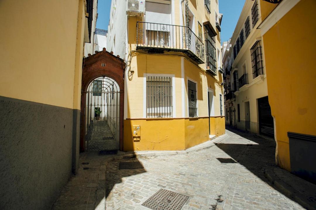 Attic With Terrace- 1Bd 1Bth- Corral Del Rey Apartment Seville Luaran gambar