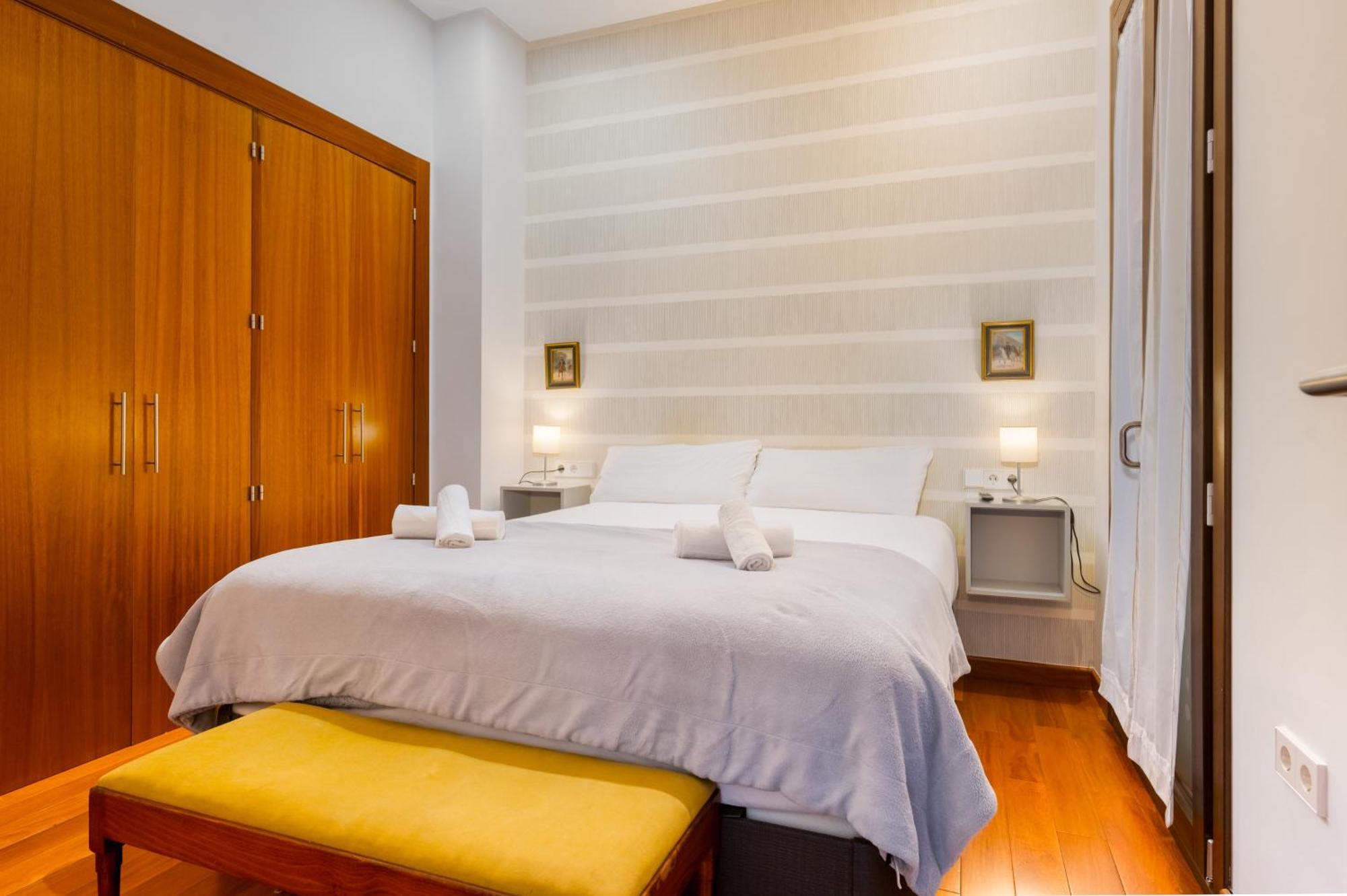 Attic With Terrace- 1Bd 1Bth- Corral Del Rey Apartment Seville Luaran gambar