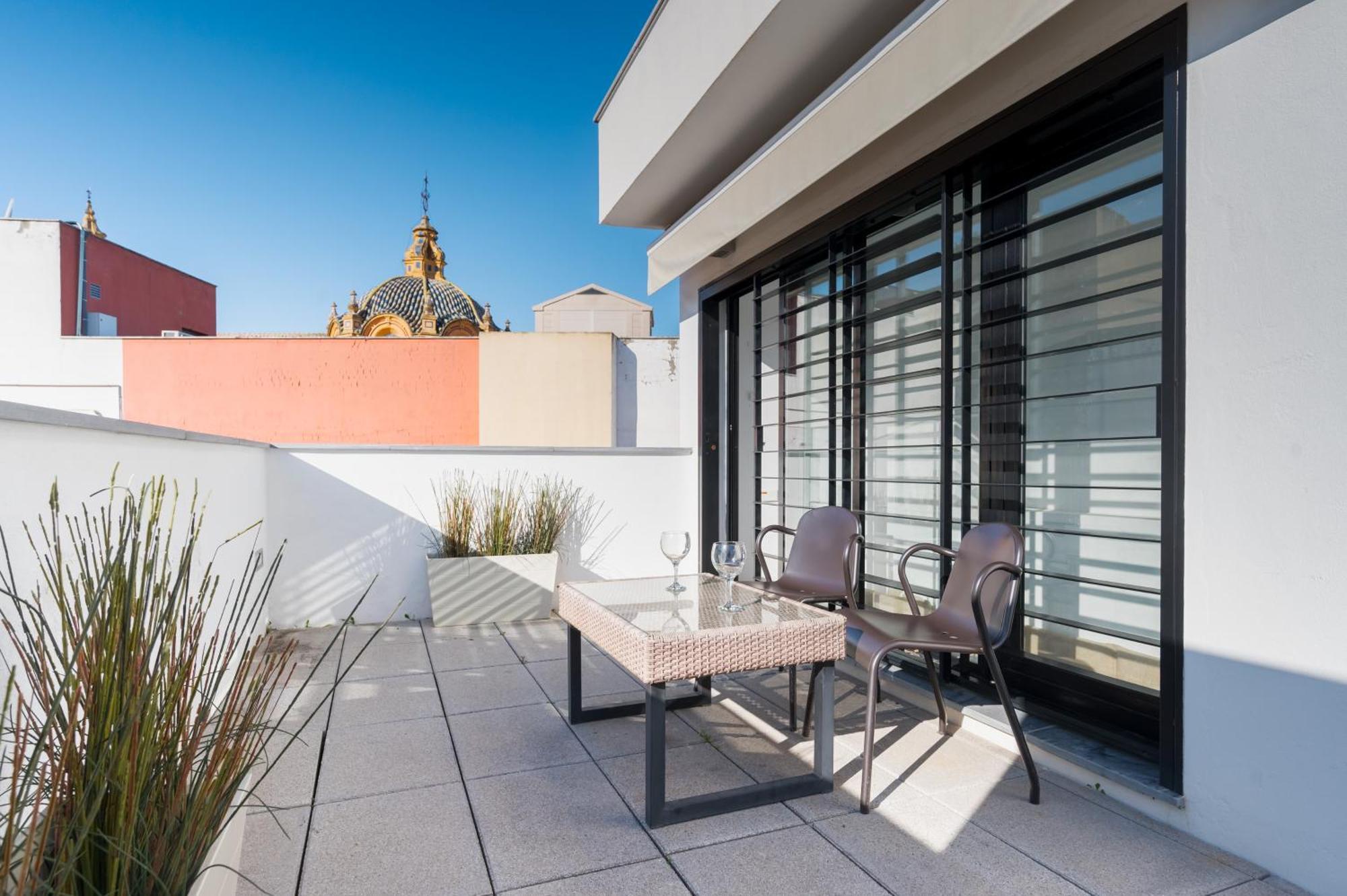 Attic With Terrace- 1Bd 1Bth- Corral Del Rey Apartment Seville Luaran gambar