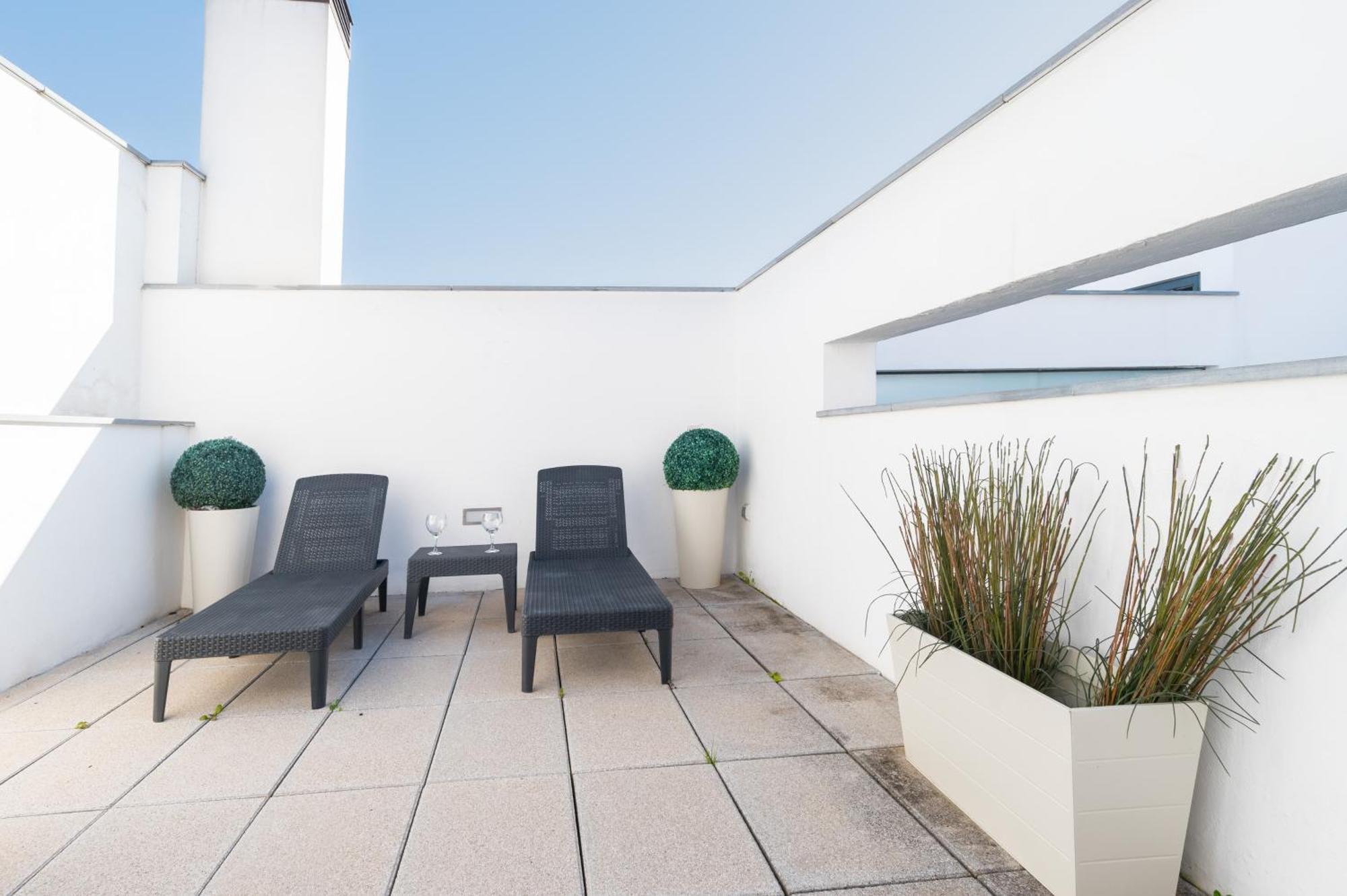 Attic With Terrace- 1Bd 1Bth- Corral Del Rey Apartment Seville Luaran gambar